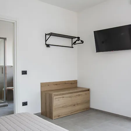 Bed and Breakfast La Di Piazza Motta Albese Con Cassano