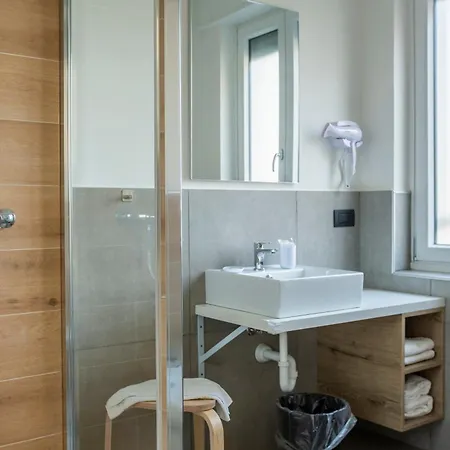 La Di Piazza Motta Albese Con Cassano