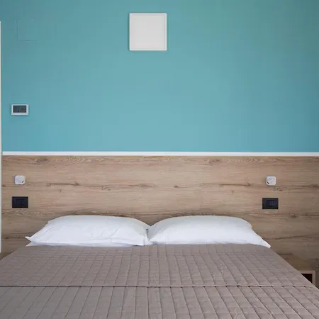 La Di Piazza Motta Albese Con Cassano