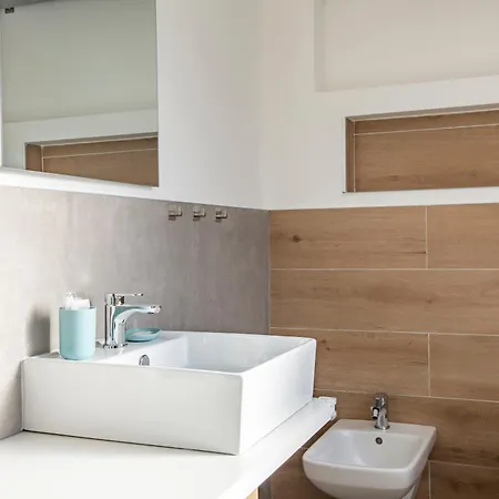 住宿加早餐酒店 La Di Piazza Motta Albese Con Cassano