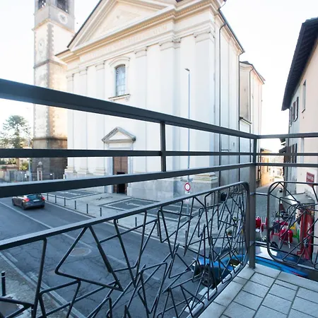 住宿加早餐酒店 La Di Piazza Motta Albese Con Cassano