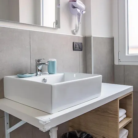 La Di Piazza Motta Bed and Breakfast