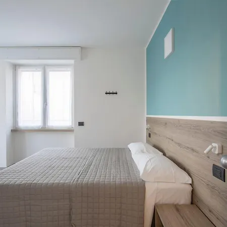 Bed and Breakfast La Di Piazza Motta Albese Con Cassano