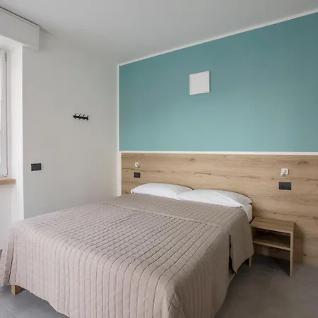 Bed and Breakfast La Di Piazza Motta Albese Con Cassano