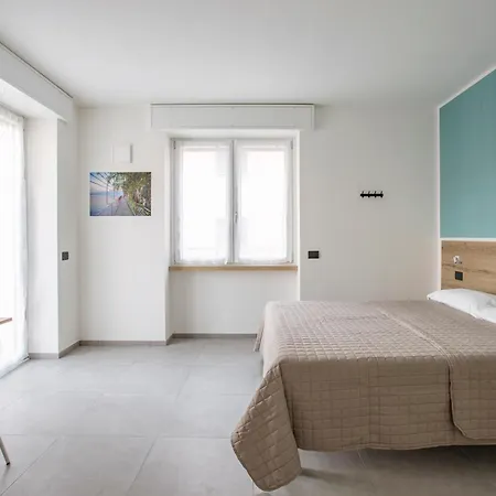 Bed and Breakfast La Di Piazza Motta Albese Con Cassano
