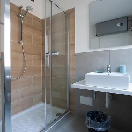 La Di Piazza Motta Albese Con Cassano