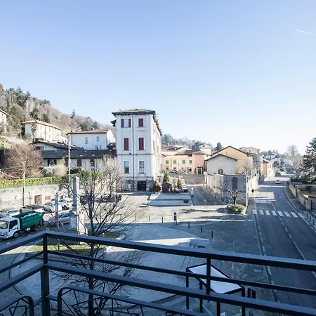 La Di Piazza Motta Bed & Breakfast