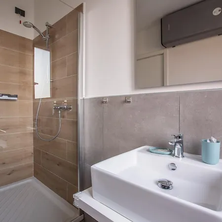 La Di Piazza Motta Albese Con Cassano