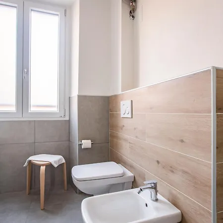 Bed & Breakfast La Di Piazza Motta 3*