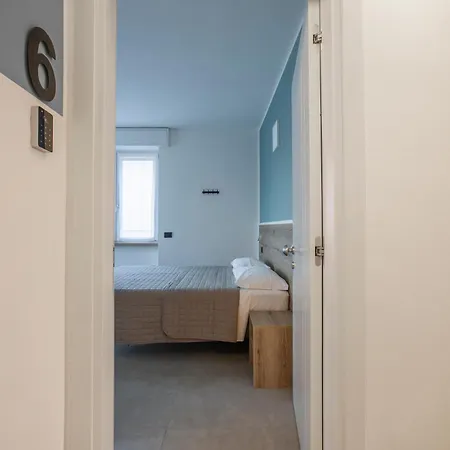 Bed & Breakfast La Di Piazza Motta 3*