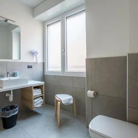 Bed & Breakfast La Di Piazza Motta 3*