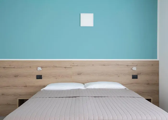 La Di Piazza Motta לינה וארוחת בוקר Albese Con Cassano