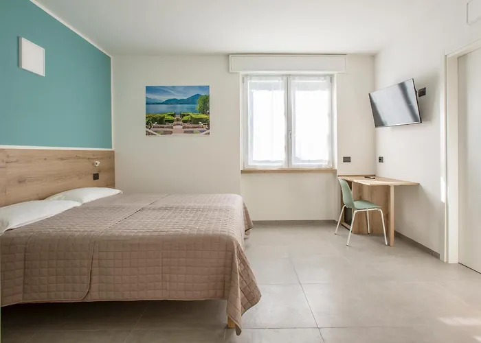 לינה וארוחת בוקר La Di Piazza Motta 3*