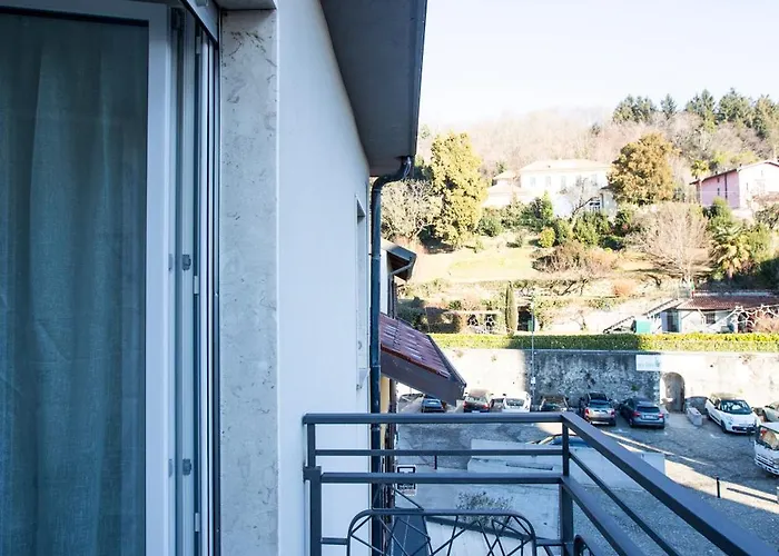 La Di Piazza Motta Albese Con Cassano