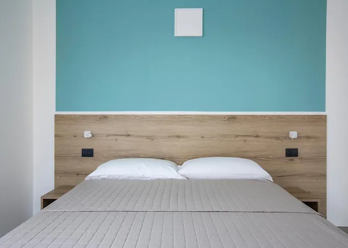 La Di Piazza Motta 3*