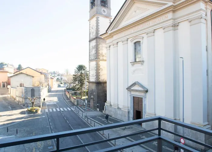 La Di Piazza Motta 3*