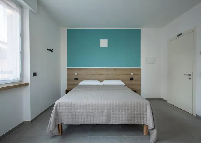 La Di Piazza Motta 3*