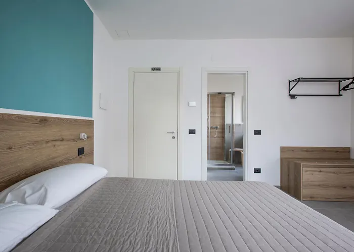 La Di Piazza Motta Albese Con Cassano