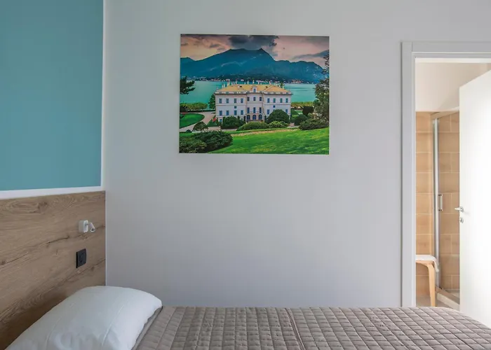 לינה וארוחת בוקר La Di Piazza Motta 3*