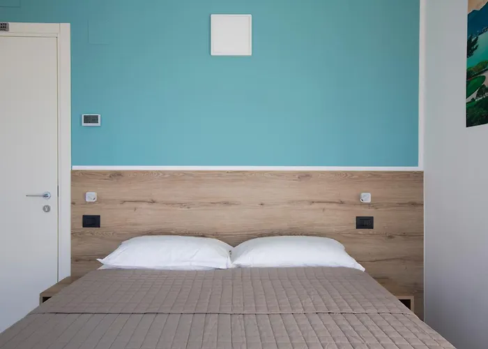 La Di Piazza Motta Albese Con Cassano