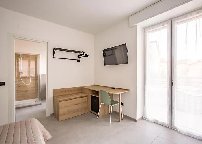 La Di Piazza Motta Albese Con Cassano