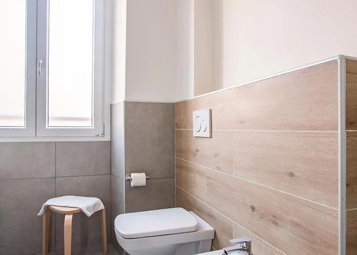 לינה וארוחת בוקר La Di Piazza Motta 3*