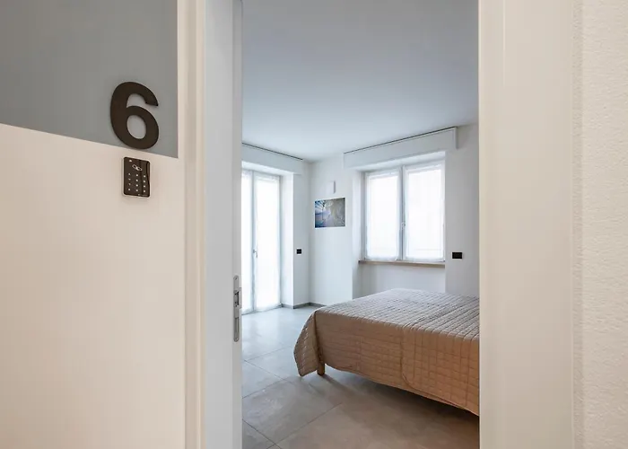 La Di Piazza Motta לינה וארוחת בוקר Albese Con Cassano