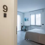 La Di Piazza Motta Bed & Breakfast 3*
