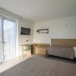 La Di Piazza Motta 3*